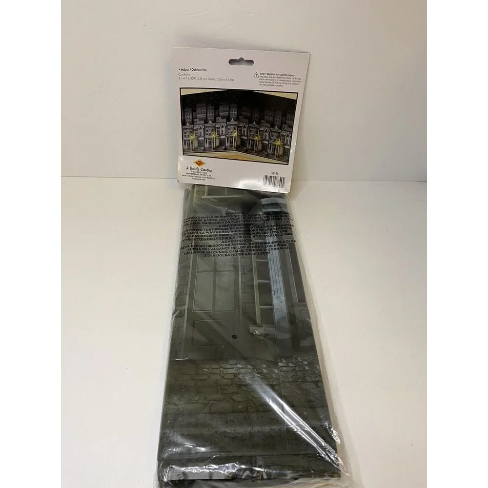 Insta-theme Victorian Townscape Party BackDrop Accessory‎ 4’ X 30’ New
